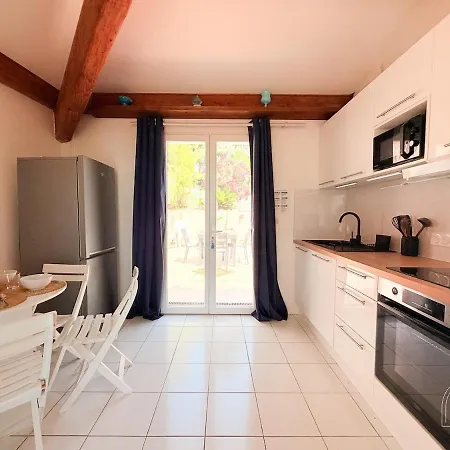 T2 Cosy Avec Terrasse A Apartment *