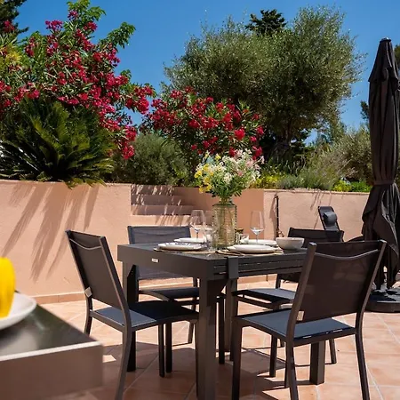 T2 Cosy Avec Terrasse A Sanary-sur-Mer