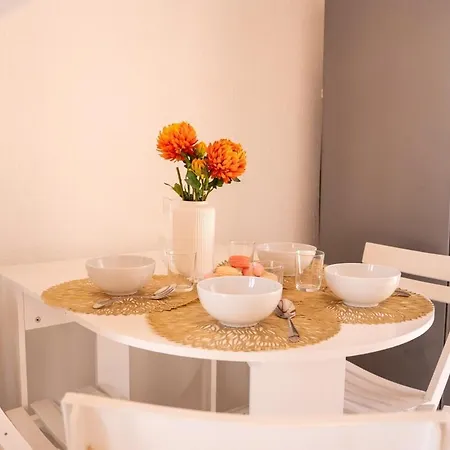 T2 Cosy Avec Terrasse A Apartment *