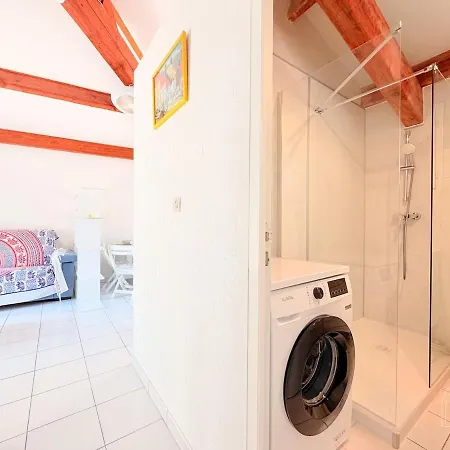 Apartment T2 Cosy Avec Terrasse A
