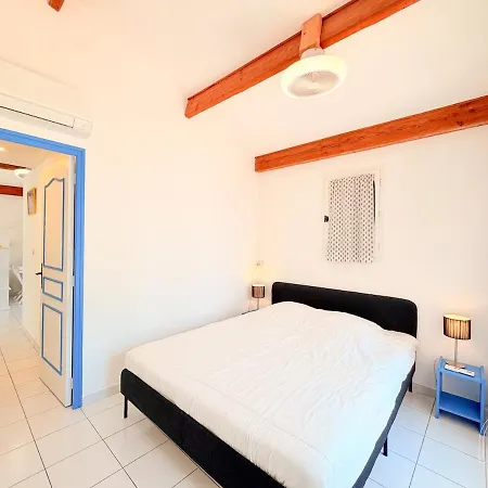 T2 Cosy Avec Terrasse A Apartment Sanary-sur-Mer