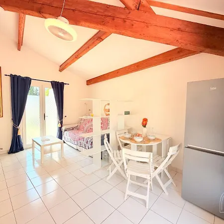 Apartment T2 Cosy Avec Terrasse A *